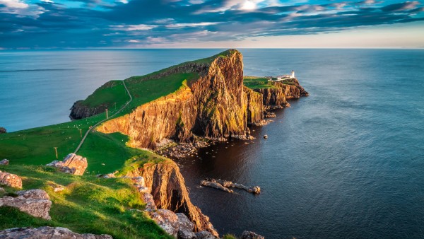 Discover Scottish Cuisine, Landscapes & History